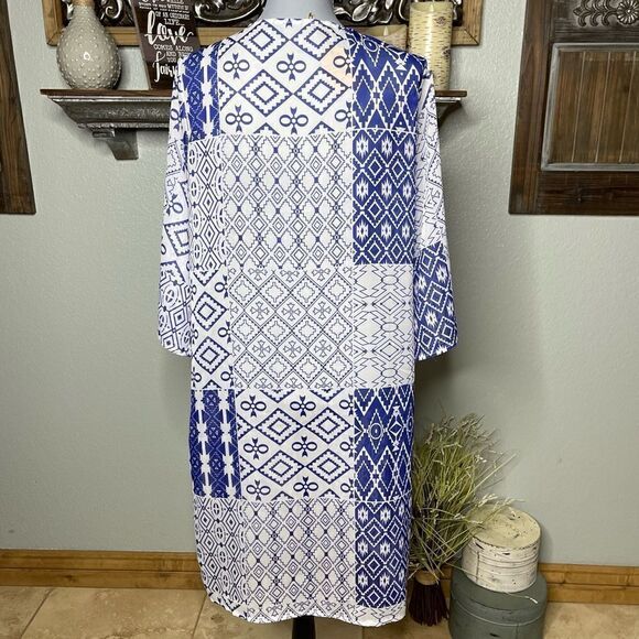 White Blue Geometric Kimono Coverup OS - Picture 3 of 11